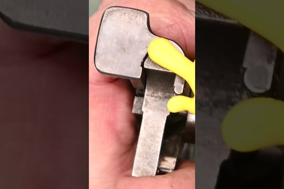 Lee Navy’s Gas Shield